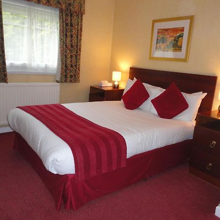 Dial House Hotel Crowthorne Buitenkant foto