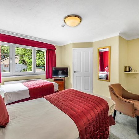 Dial House Hotel Crowthorne Buitenkant foto
