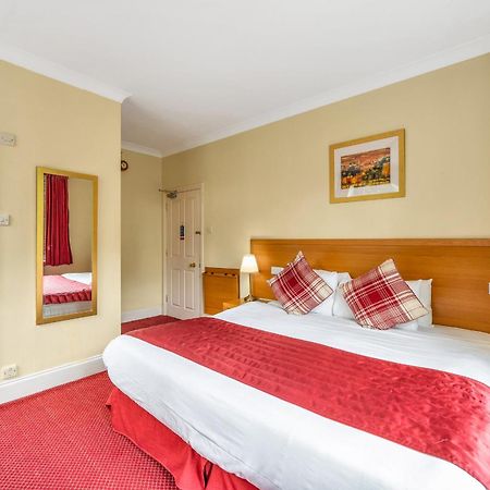 Dial House Hotel Crowthorne Buitenkant foto