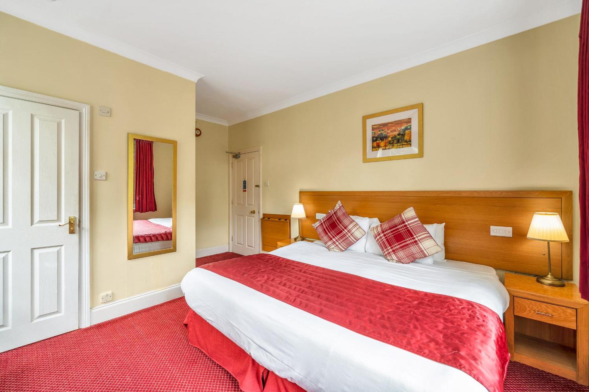 Dial House Hotel Crowthorne Buitenkant foto