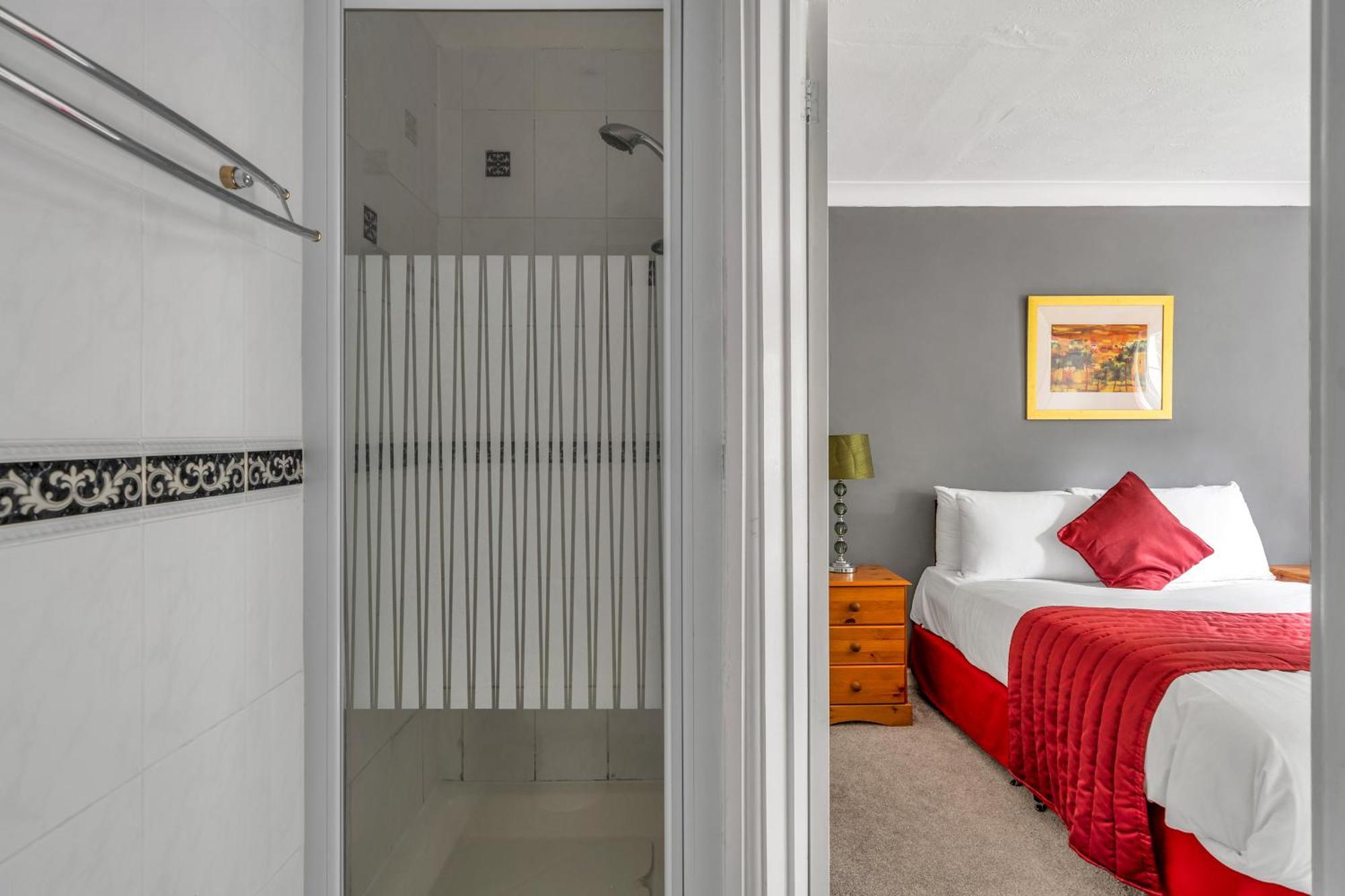Dial House Hotel Crowthorne Buitenkant foto