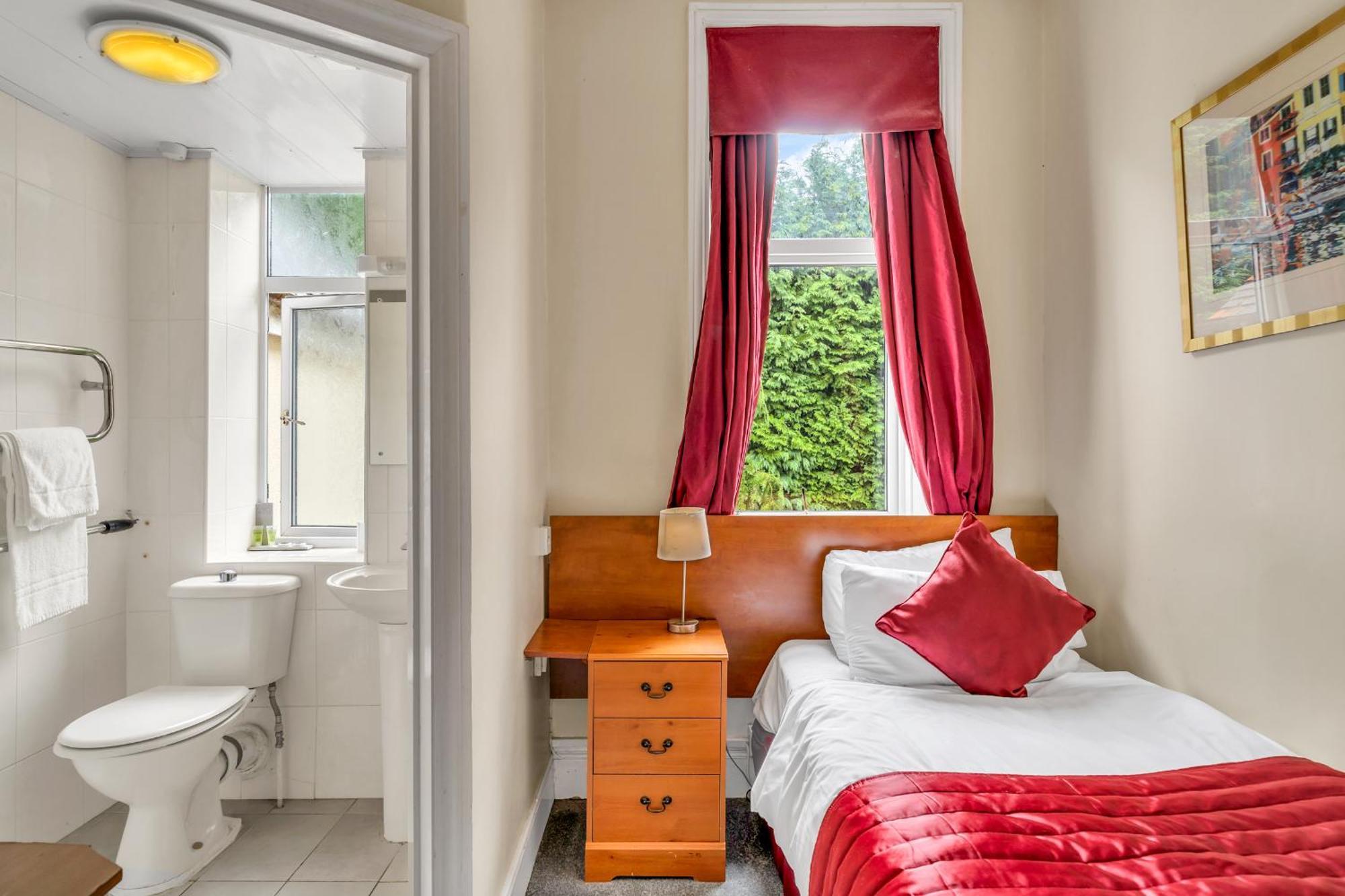 Dial House Hotel Crowthorne Buitenkant foto