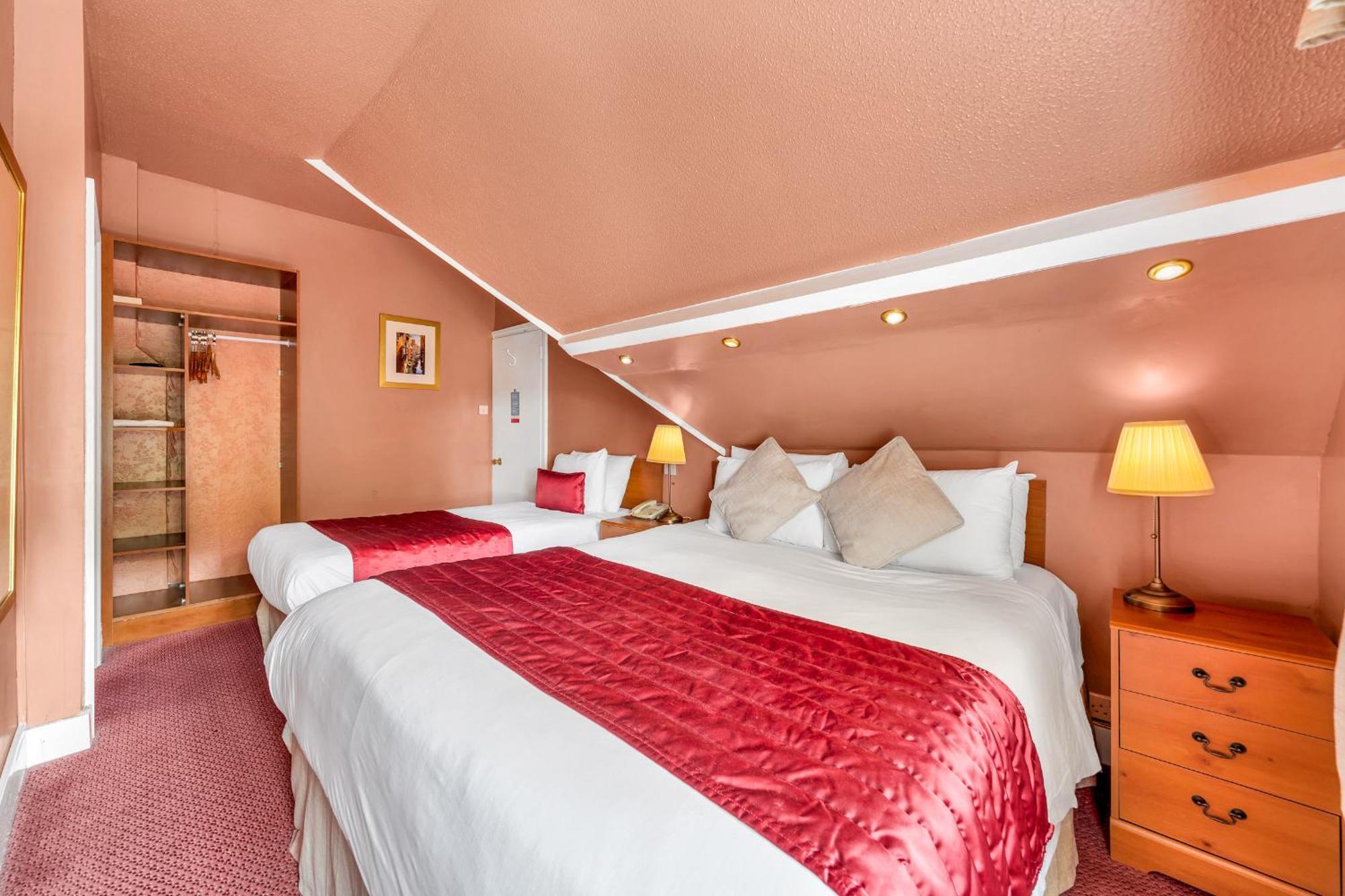 Dial House Hotel Crowthorne Buitenkant foto
