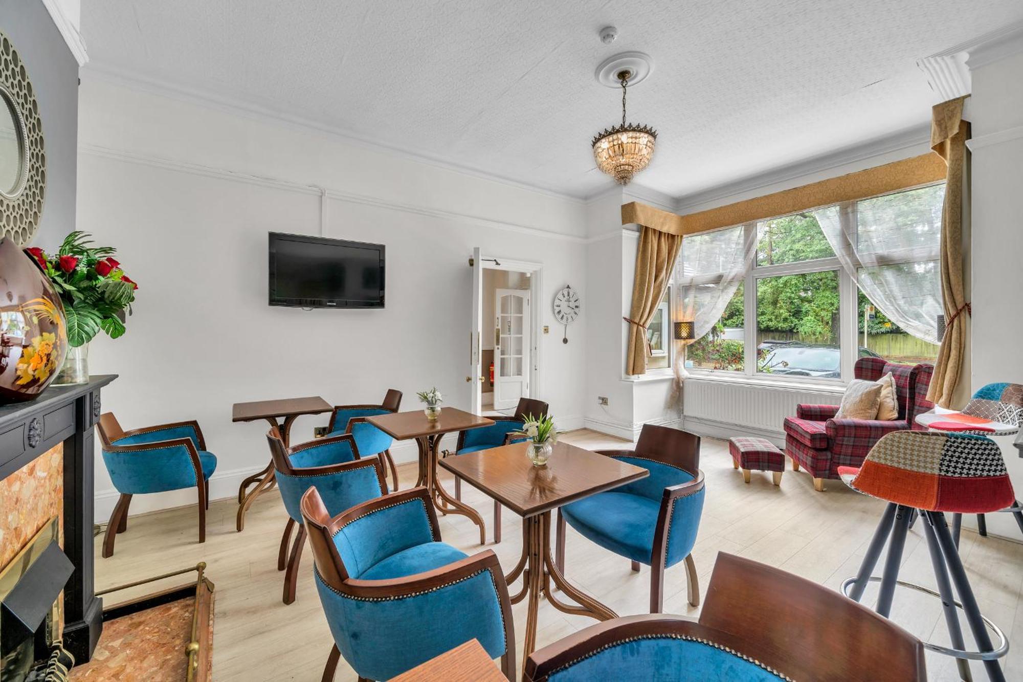 Dial House Hotel Crowthorne Buitenkant foto