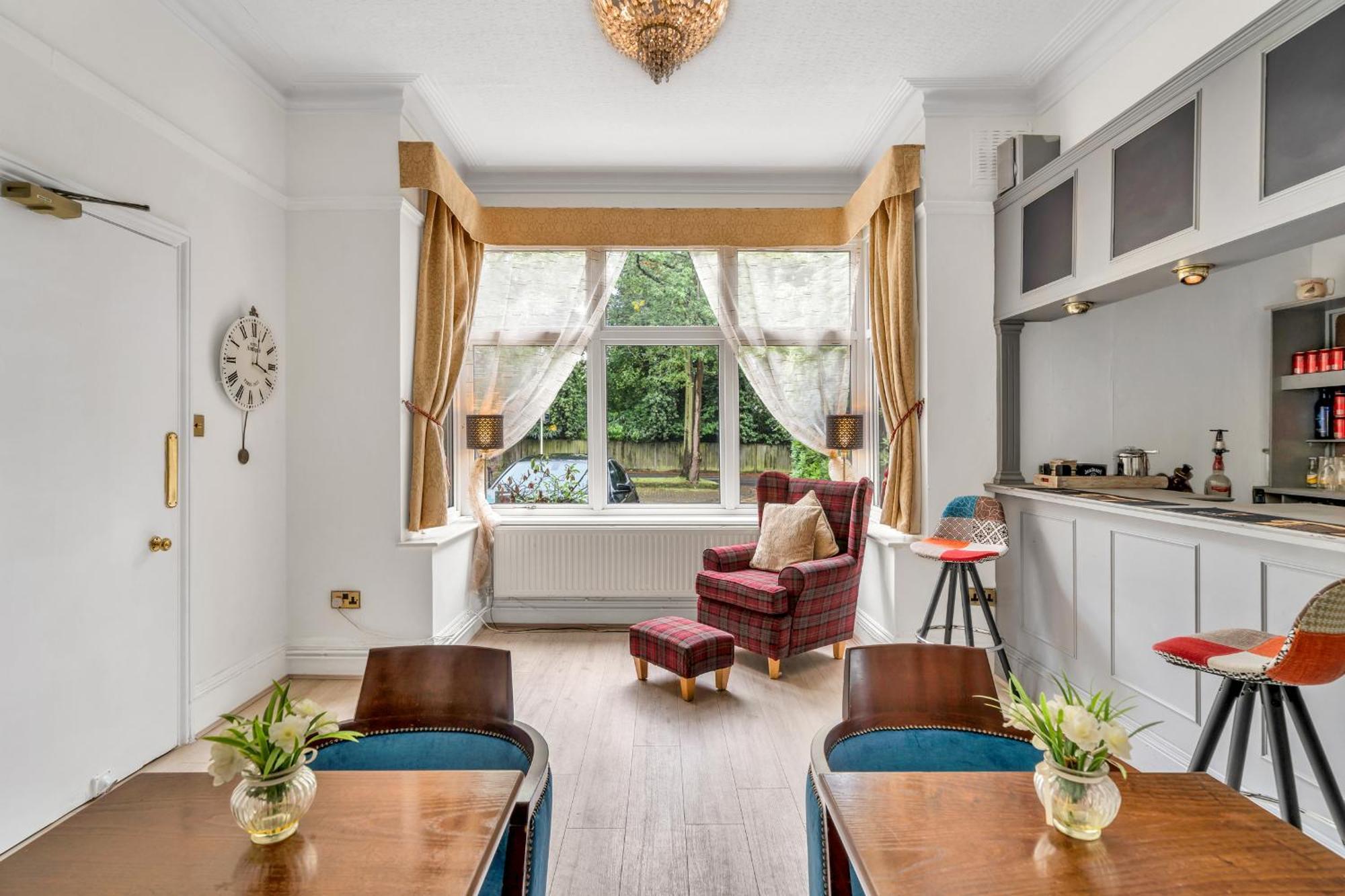 Dial House Hotel Crowthorne Buitenkant foto